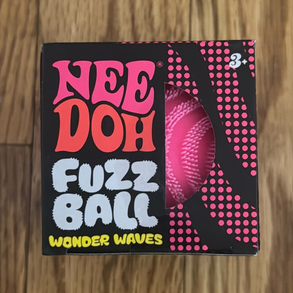 Needoh Fuzz Ball - Pink wonder waves NIB
